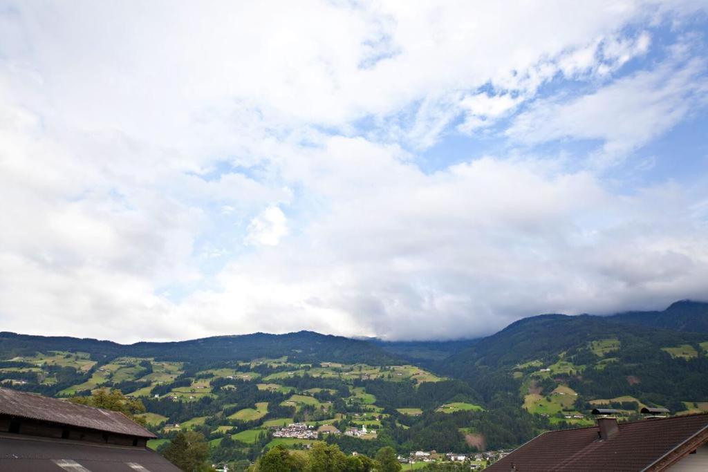 Gasthof Aigner *** Fuegen Exterior photo
